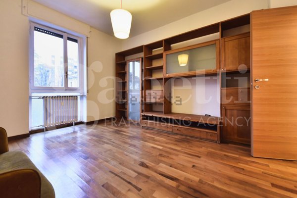 appartamento in vendita a Monza in zona Centro Storico