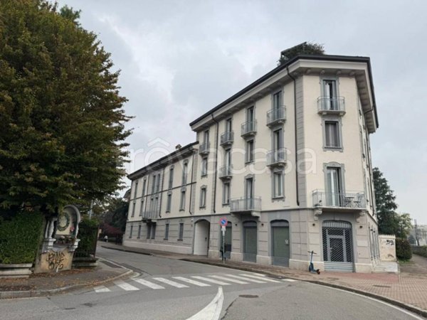 appartamento in vendita a Monza in zona Centro Storico