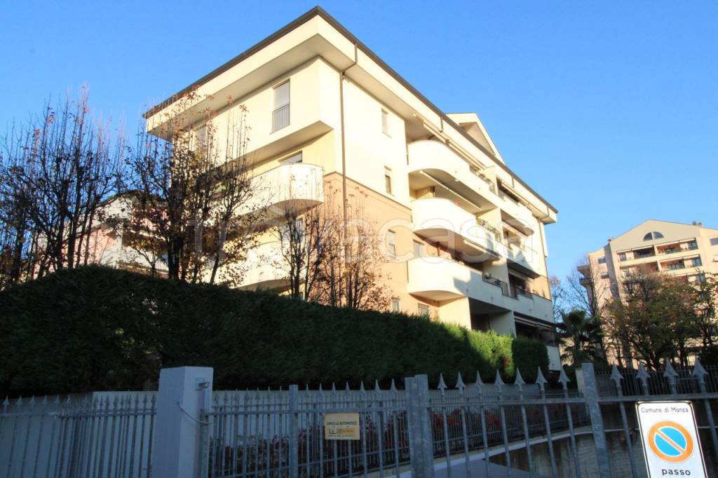 appartamento in vendita a Monza