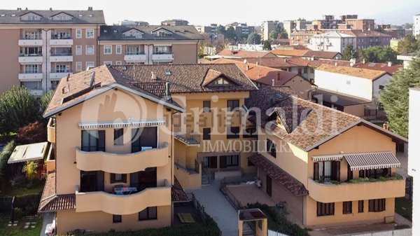 appartamento in vendita a Monza in zona Centro Storico