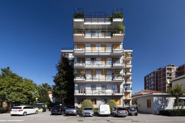 appartamento in vendita a Monza in zona Centro Storico