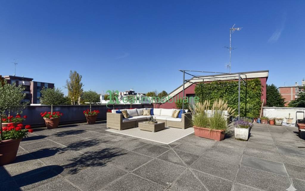 appartamento in vendita a Monza in zona Ospedale San Gerardo