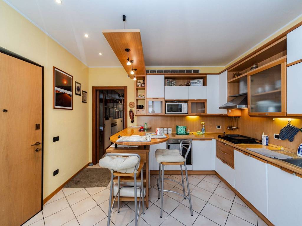 appartamento in vendita a Monza in zona Centro Storico