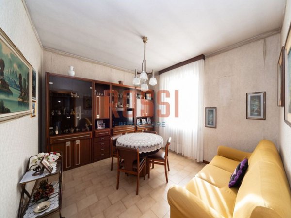 appartamento in vendita a Monza in zona Centro Storico