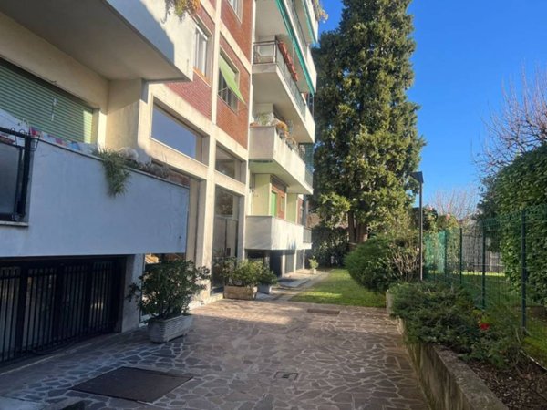 appartamento in vendita a Monza