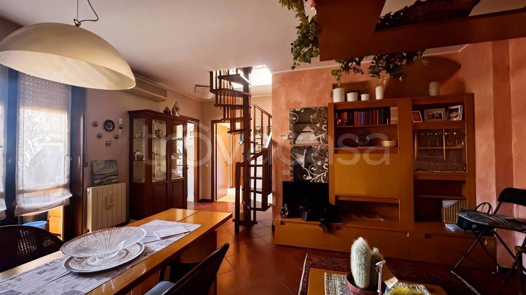 appartamento in vendita a Monza