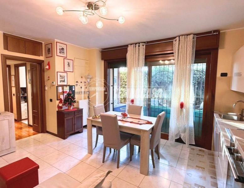 appartamento in vendita a Monza in zona Ospedale San Gerardo