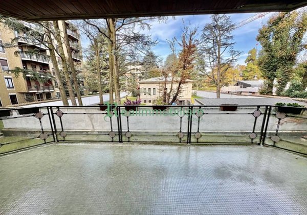 appartamento in vendita a Monza in zona Centro Storico