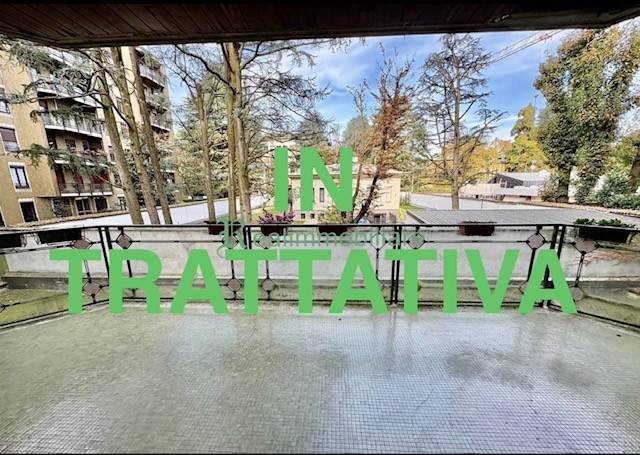 appartamento in vendita a Monza in zona Centro Storico