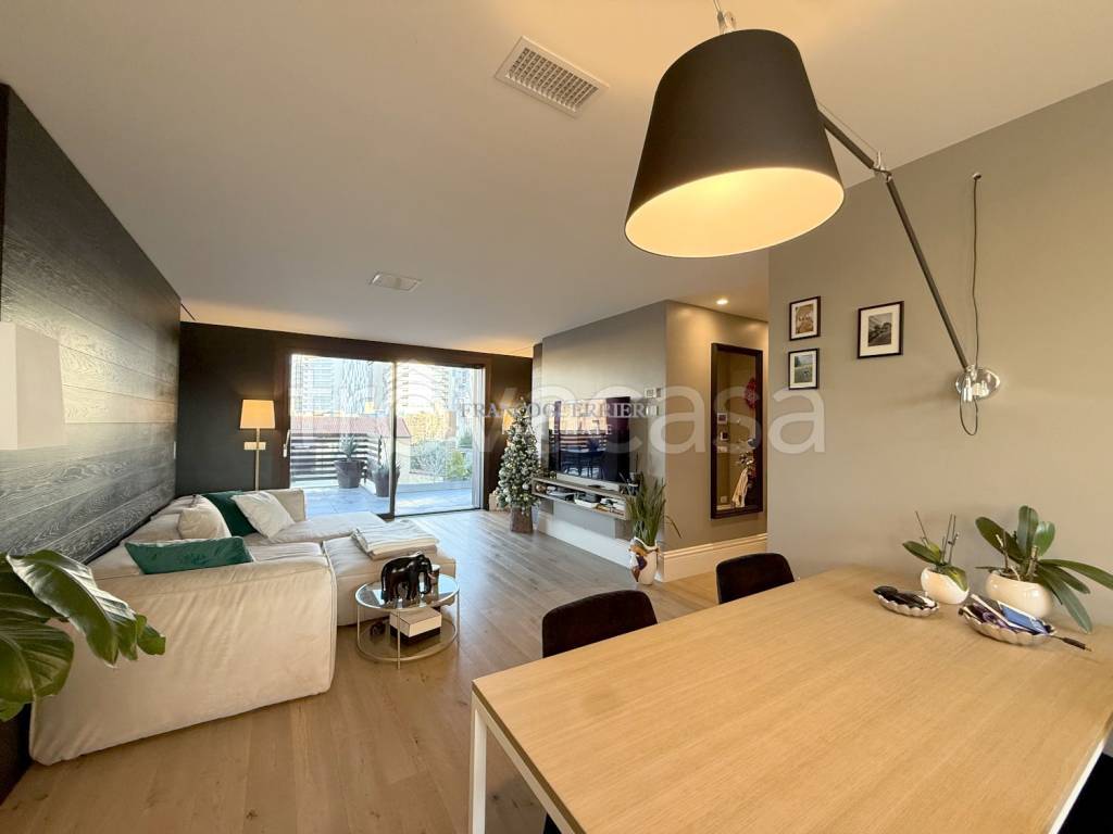 appartamento in vendita a Monza in zona Ospedale San Gerardo