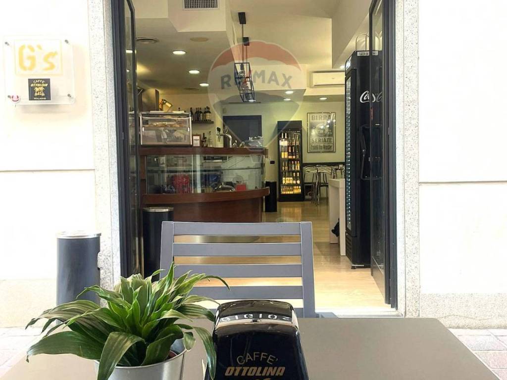 negozio in vendita a Monza in zona Centro Storico