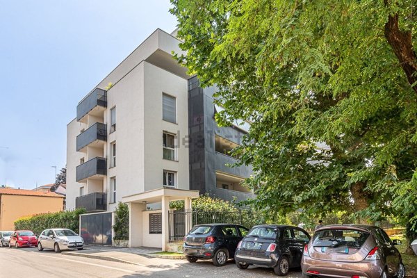 appartamento in vendita a Monza