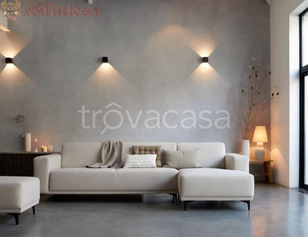 appartamento in vendita a Monza in zona Centro Storico