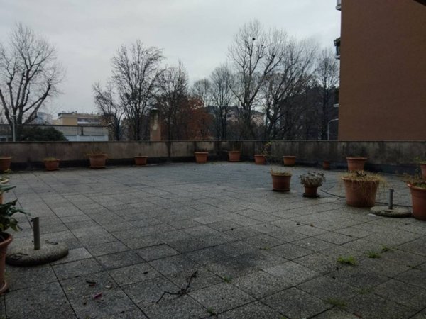 appartamento in vendita a Monza in zona Centro Storico