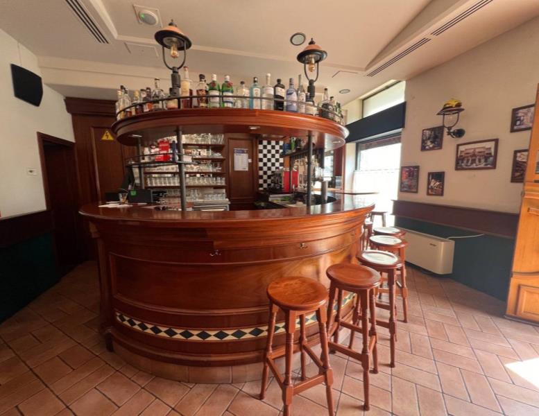 negozio in vendita a Monza in zona Centro Storico