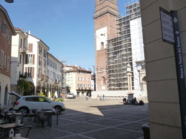 negozio in vendita a Monza