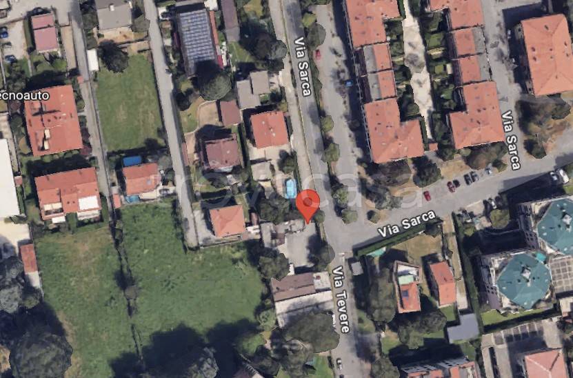 locale commerciale in vendita a Monza