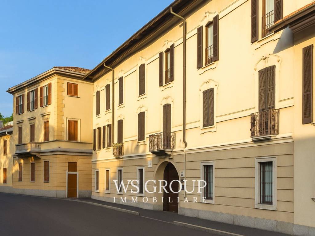 appartamento in vendita a Monza in zona Centro Storico