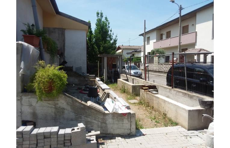 casa indipendente in vendita a Monza