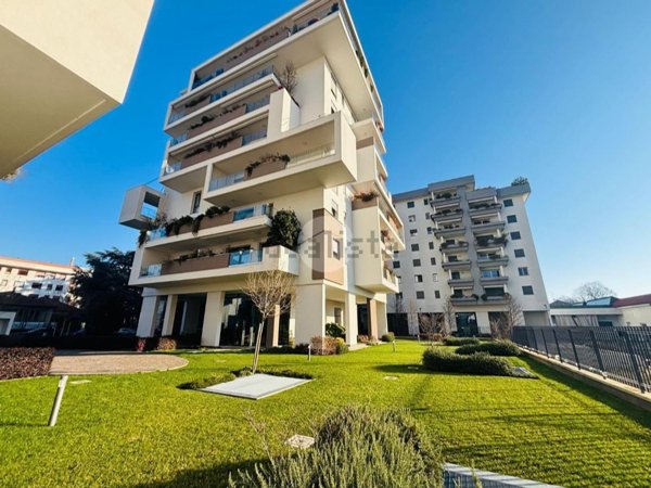 appartamento in vendita a Monza