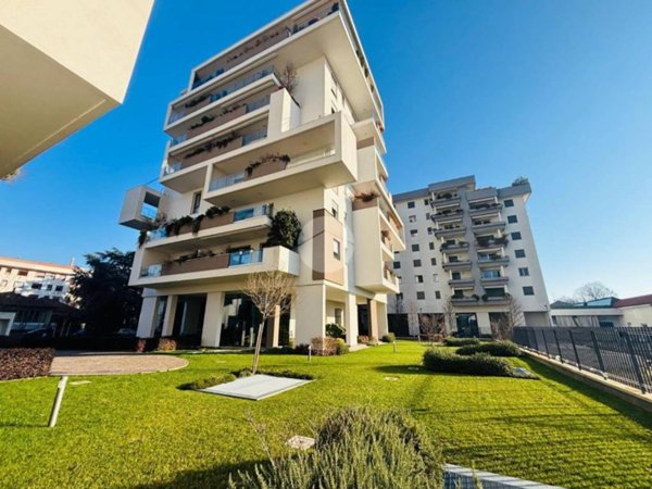 appartamento in vendita a Monza