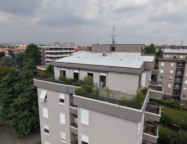 appartamento in vendita a Monza in zona Centro Storico