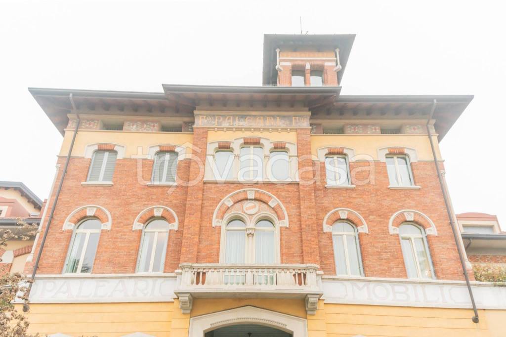 appartamento in vendita a Monza in zona Ospedale San Gerardo