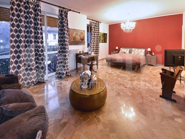 appartamento in vendita a Monza in zona Centro Storico