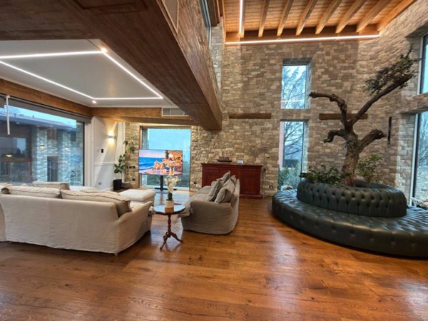 casa indipendente in vendita a Monza