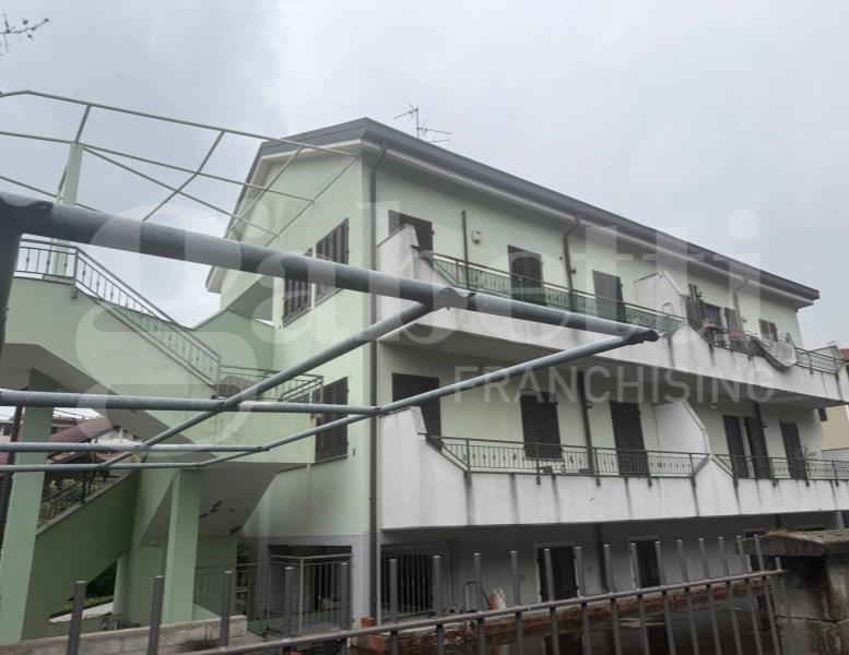 locale di sgombero in vendita a Monza in zona Ospedale San Gerardo