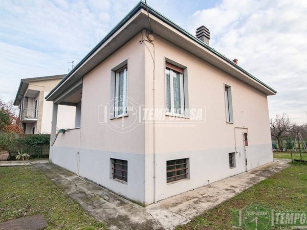 casa indipendente in vendita a Monza