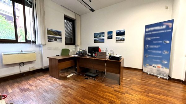 ufficio in vendita a Monza