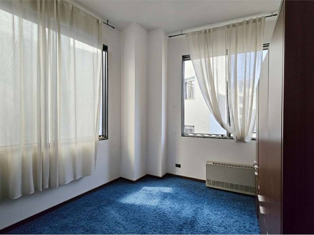 ufficio in vendita a Monza in zona Centro Storico