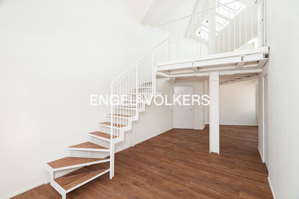 appartamento in vendita a Monza in zona Centro Storico