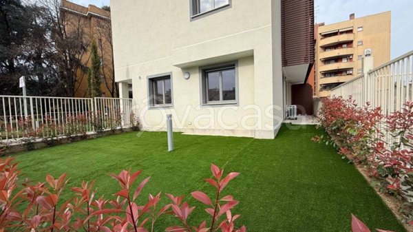 appartamento in vendita a Monza in zona Centro Storico