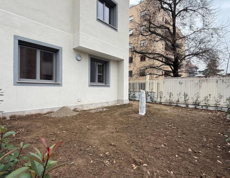 appartamento in vendita a Monza in zona Centro Storico