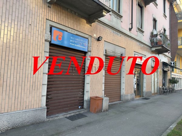 negozio in vendita a Monza