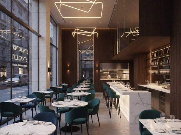 negozio in vendita a Monza in zona Centro Storico