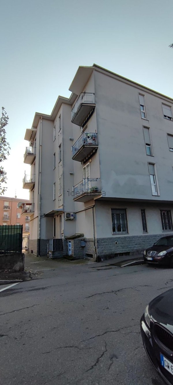 appartamento in vendita a Monza in zona Centro Storico