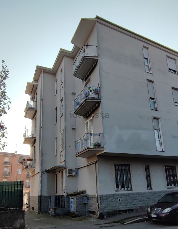 appartamento in vendita a Monza in zona Centro Storico