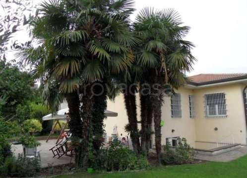 casa indipendente in vendita a Monza