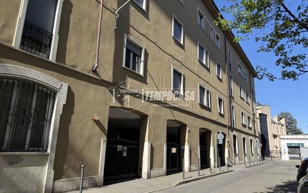 appartamento in vendita a Monza in zona Centro Storico