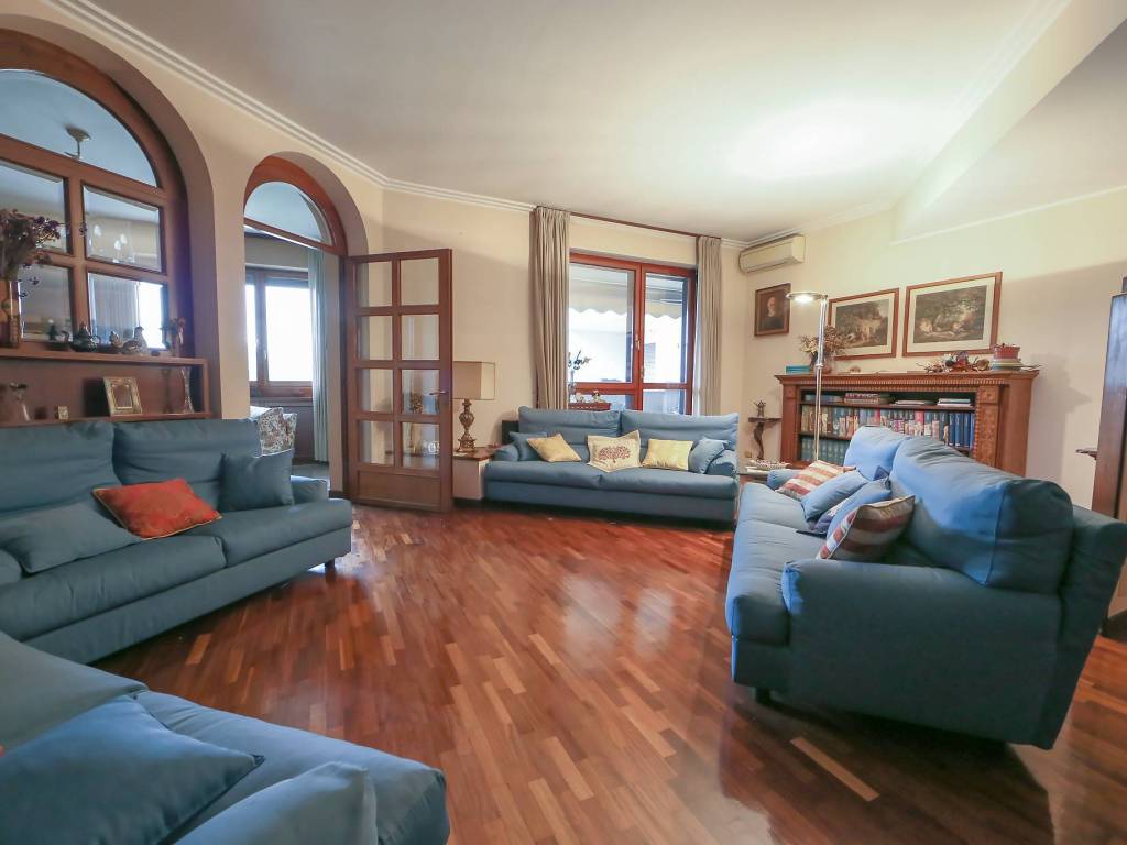 appartamento in vendita a Monza in zona Ospedale San Gerardo