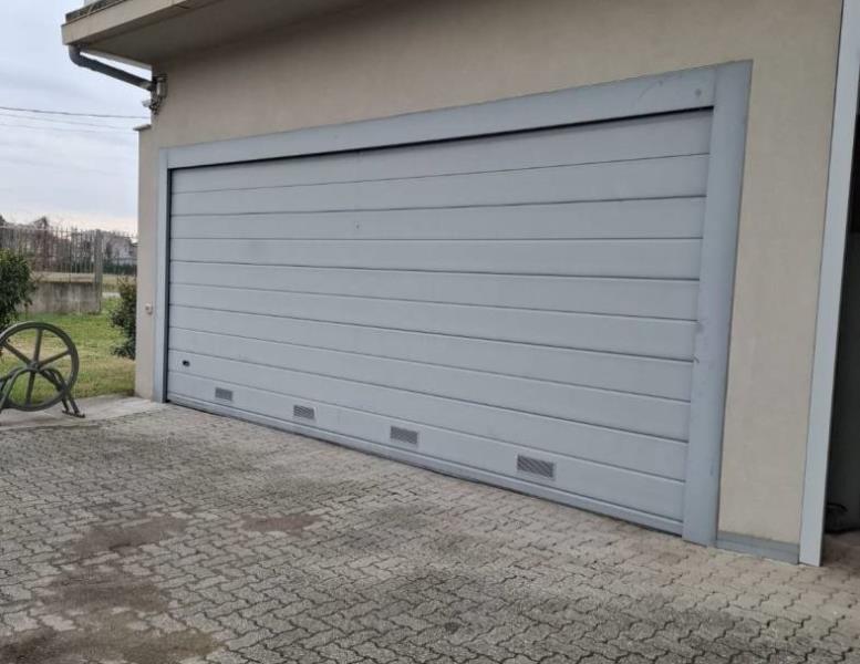 casa indipendente in vendita a Monza