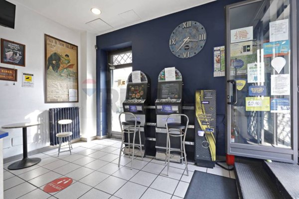 negozio in vendita a Monza