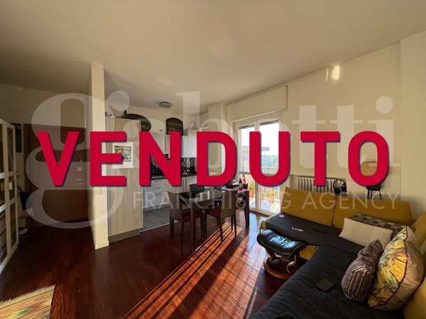 appartamento in vendita a Monza in zona Centro Storico