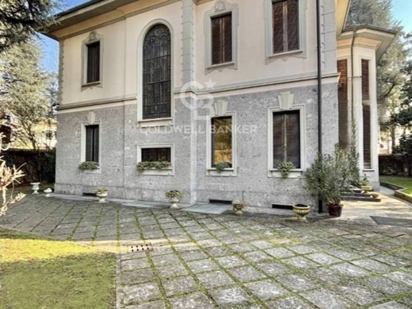 casa indipendente in vendita a Monza in zona Centro Storico