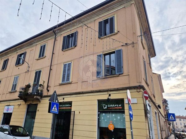 appartamento in vendita a Monza in zona Centro Storico