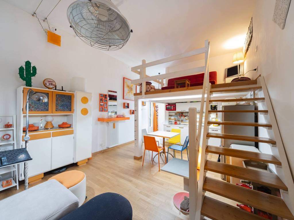 appartamento in vendita a Monza in zona Centro Storico