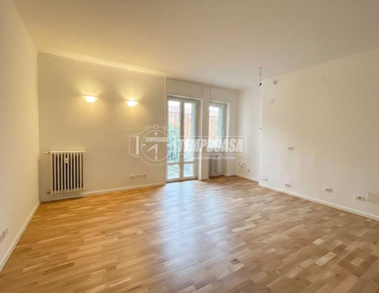 appartamento in vendita a Monza in zona Centro Storico